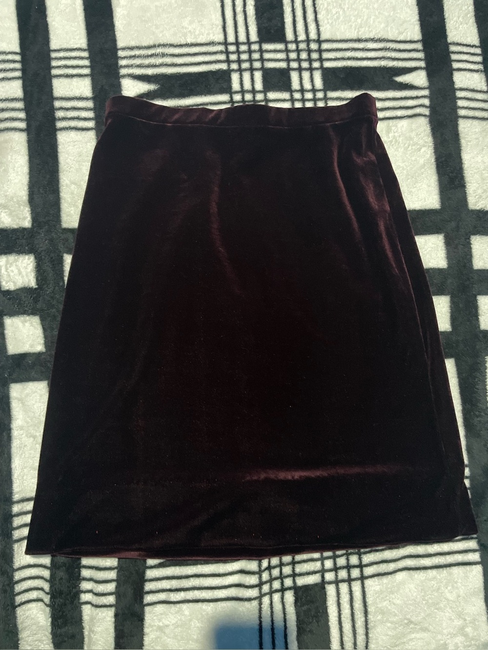Act III maroon velvet midi skirt